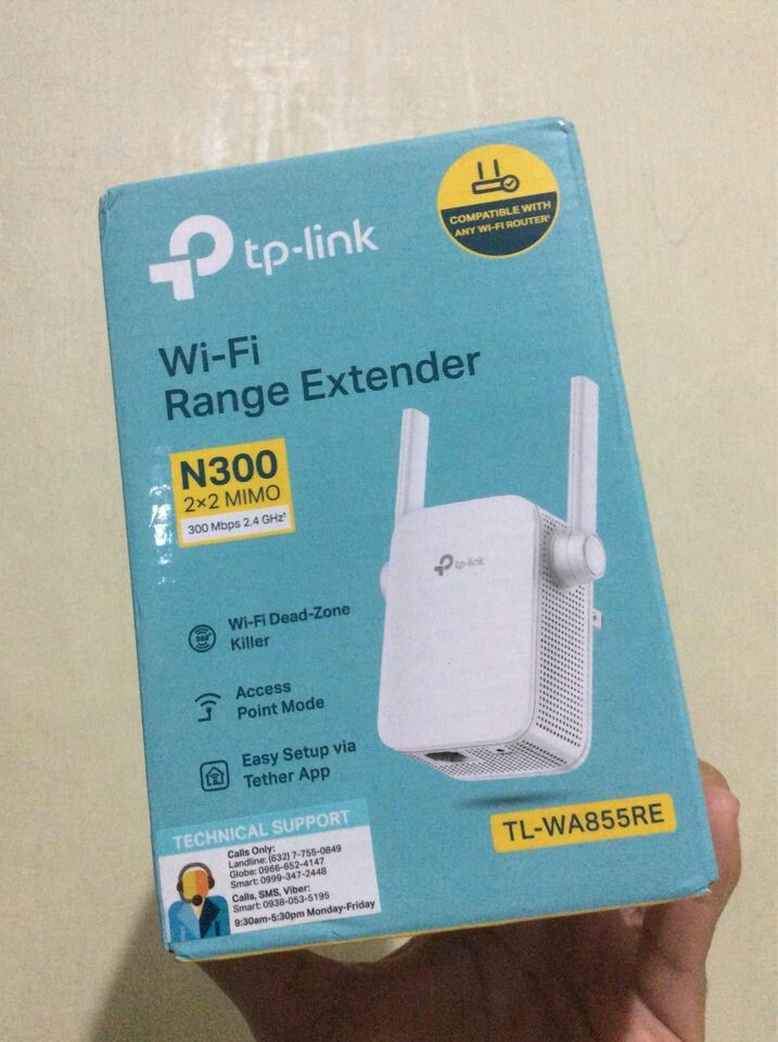 WiFi Range Extender (Category: Networking) located in Valenzuela. Submitted by anniege (Listing ID 1331008283, Image 2). Description: TP-Link Wi-Fi Range Extender (TL-WA855RE) with original box 300 Mbps 2.4GHz ✔️ Extends the range of your wi-fi network ✔️ Wi-Fi Dead-Zone Killer ✔️ Access Point Mode ✔️ Easy Setup via Tether App.