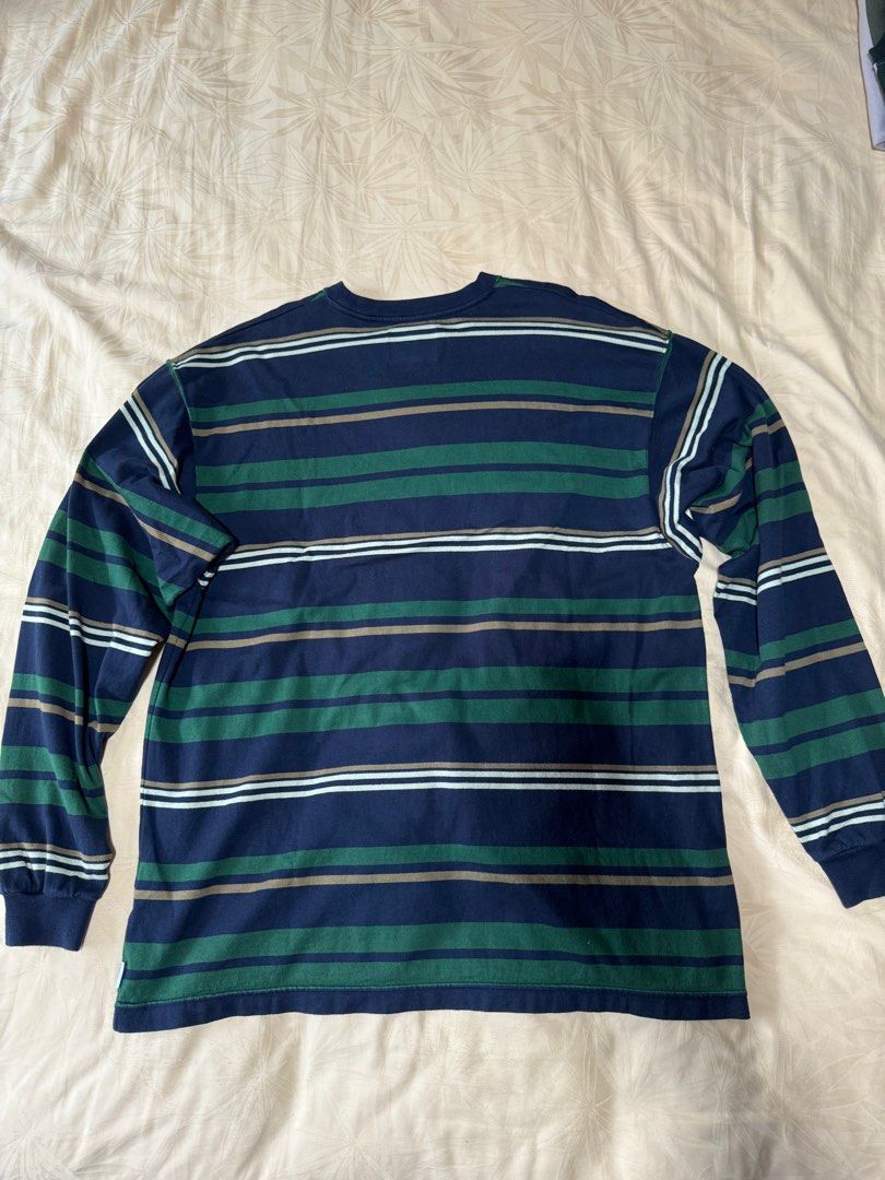 Wtaps (Category: Tshirts & Polo Shirts) located in Singapore. Submitted by silenteyes (Listing ID 1330887237, Image 3). Description: .