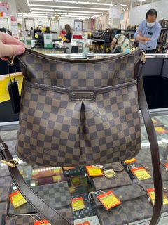 (Category: ) located in . Submitted by authentics_bags (Listing ID 1331065749, Image 1). Description: .