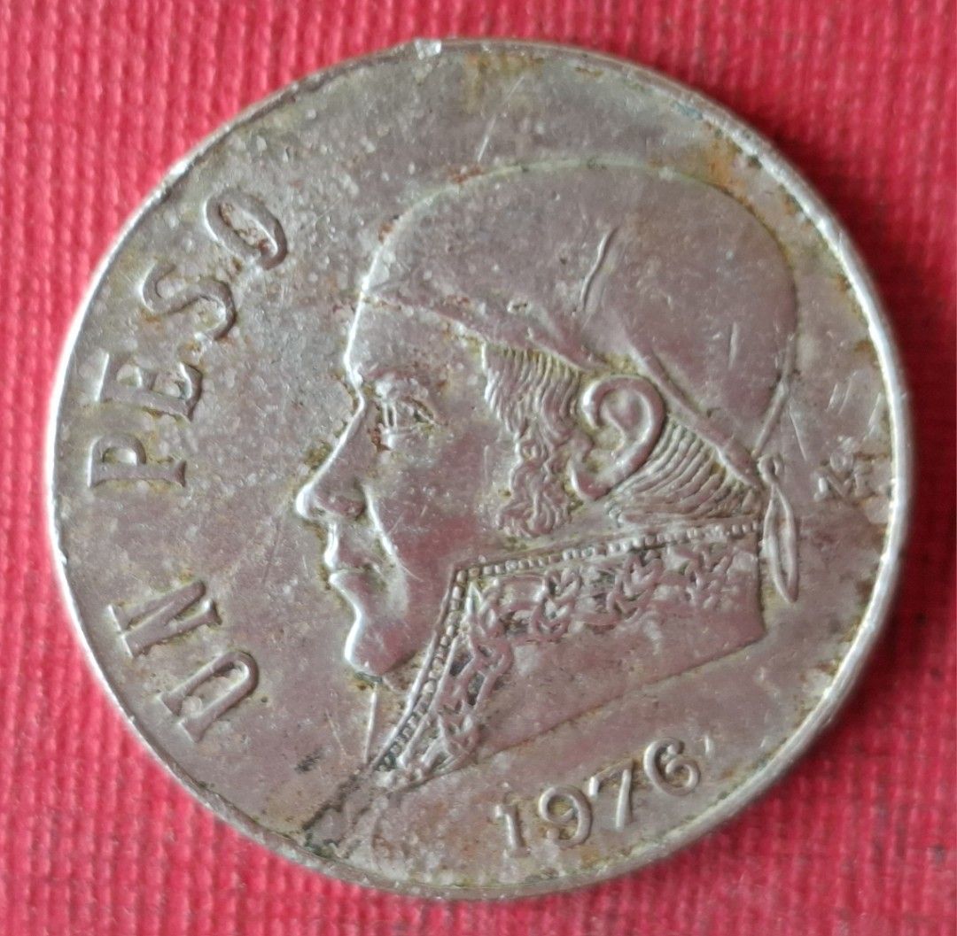 古幣／9大型〔墨西哥〕1976年1披索錢幣乙枚（保真，品相如圖）。, 書籍、休閒與玩具, 收藏、紀念品, 錢幣、紙鈔在旋轉拍賣