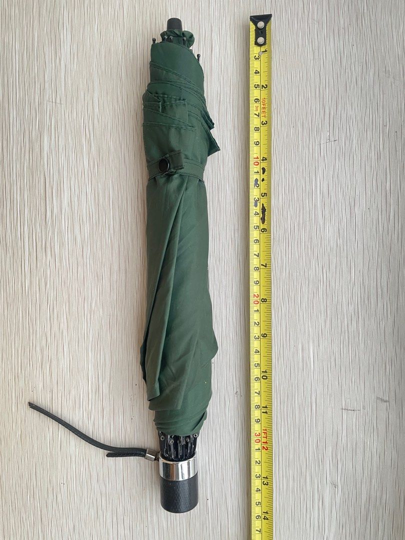 🇯🇵 Japan Green Folding Umbrella (Category: Umbrellas) located in Quezon City. Submitted by shopgood_mnl (Listing ID 1331200599, Image 3). Description: .