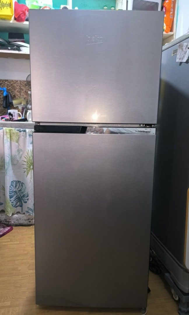 Beko RDNT202I20VS (Category: Refrigerators and Freezers) located in Taguig. Submitted by steff10 (Listing ID 1331061673, Image 1). Description: Beko RDNT202120VS 7.1 cu.ft Two Door Refrigerator Almost 1year palang nagagamit. no receipt..