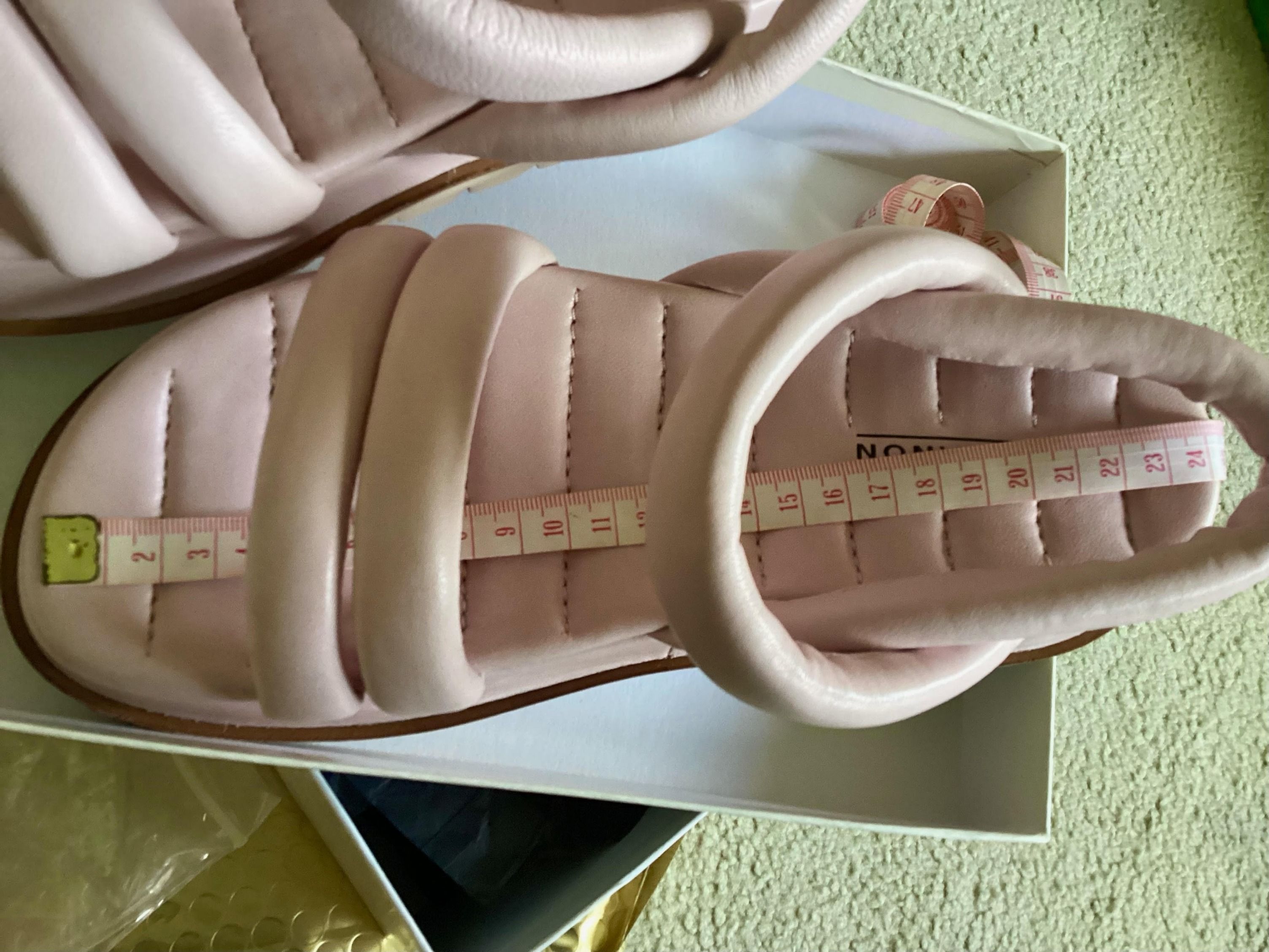 Chunky sandals 219 on sale