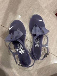 (Category: ) located in . Submitted by shopeeholicbee (Listing ID 1331184896, Image 1). Description: .