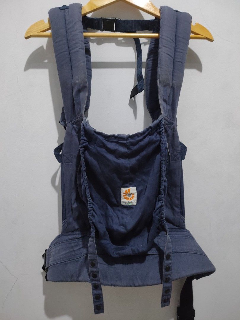 Jual gendongan ergo baby second top