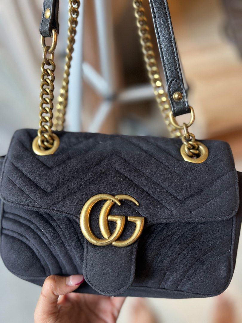 Gucci suede marmont medium