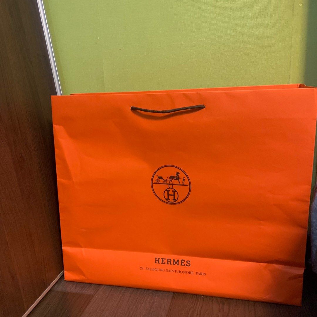 Hermes Big Paperbag (Category: Luxury Accessories) located in Manila. Submitted by thebookclubz (Listing ID 1331172354, Image 1). Description: .