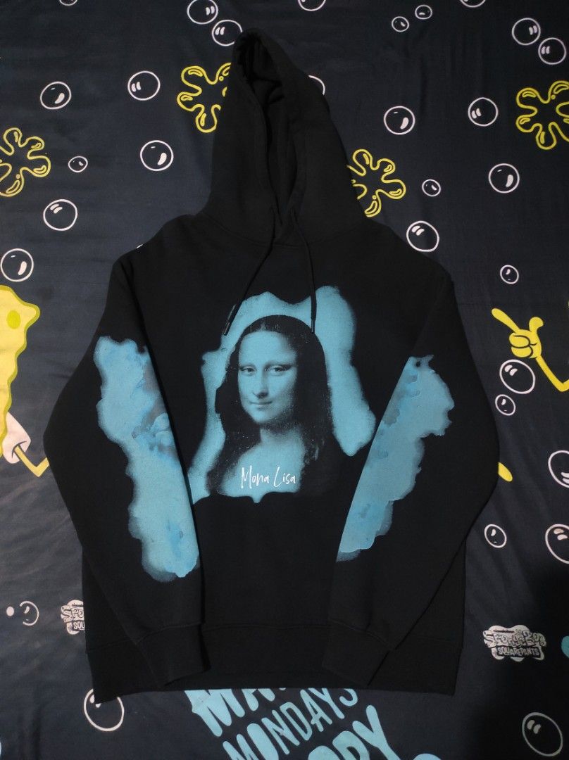 hoodie pull and bear jacket monalisa original Fesyen Pria Pakaian Atasan di Carousell