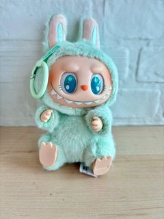 (Category: ) located in . Submitted by adoptanearring (Listing ID 1331168484, Image 1). Description: .