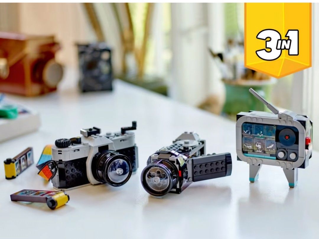 Lego Creator 3 in 1 Retro Camera (Category: Lego & Building Sets) located in Caloocan City. Submitted by celonessentials (Listing ID 1331068925, Image 3). Description: Bought in Australia Feature-packed 3 in 1 toy: camera, video and tv camera has moving lens, video has camera flap for filming etc.