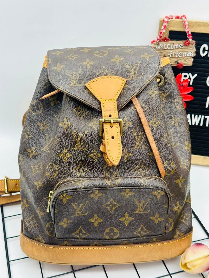 Lv MONTSOURIS BACKPACK (Category: Luxury Bags & Wallets) located in Cavite. Submitted by checherosales (Listing ID 1331096785, Image 2). Description: Please check our fb page @cheapest finds authentic preloved items for more details.