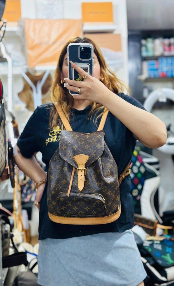 Lv MONTSOURIS BACKPACK (Category: Luxury Bags & Wallets) located in Cavite. Submitted by checherosales (Listing ID 1331096785, Image 3). Description: Please check our fb page @cheapest finds authentic preloved items for more details.
