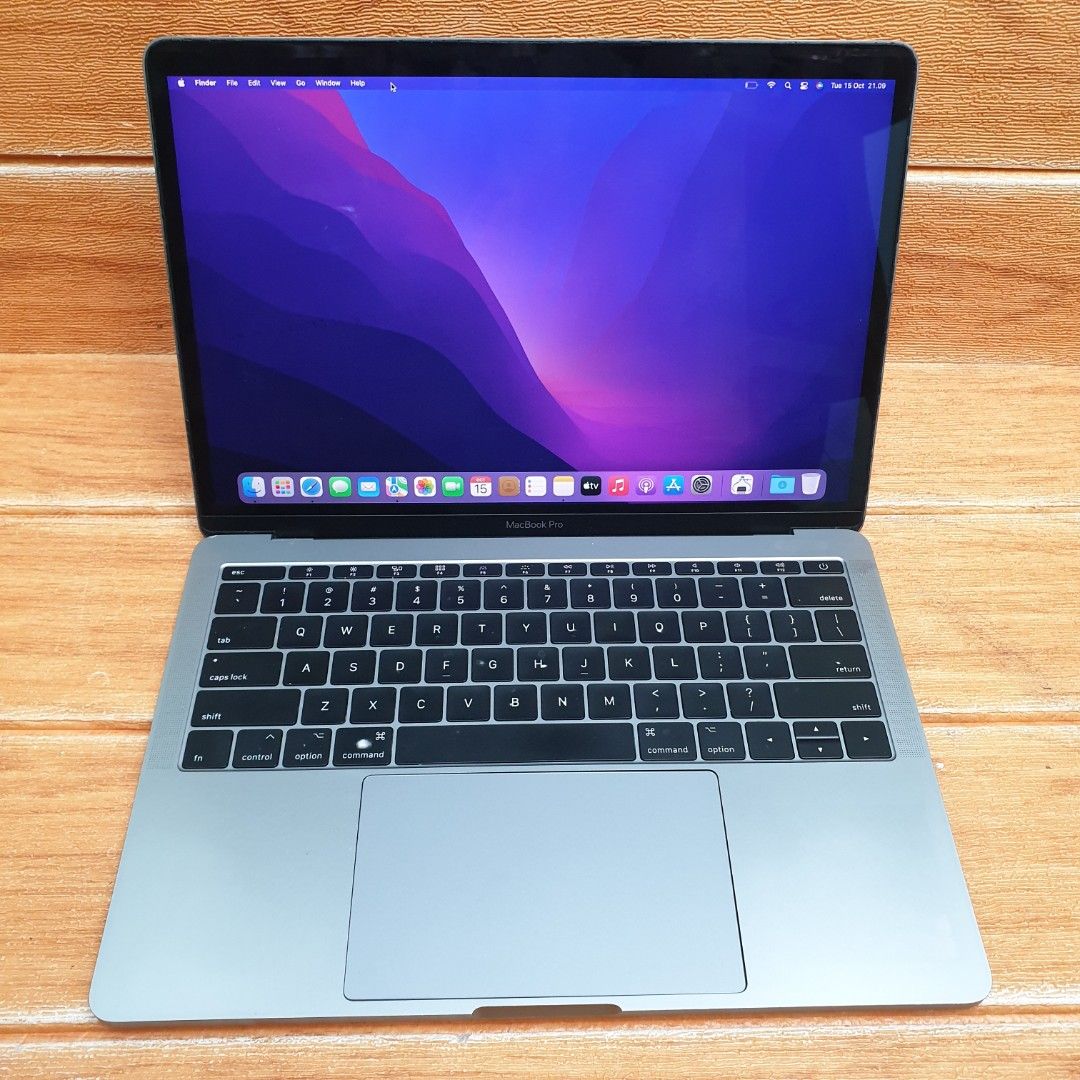 Macbook Pro】13inch 2017 8GB SSD 256GB シルバー /2400011071651