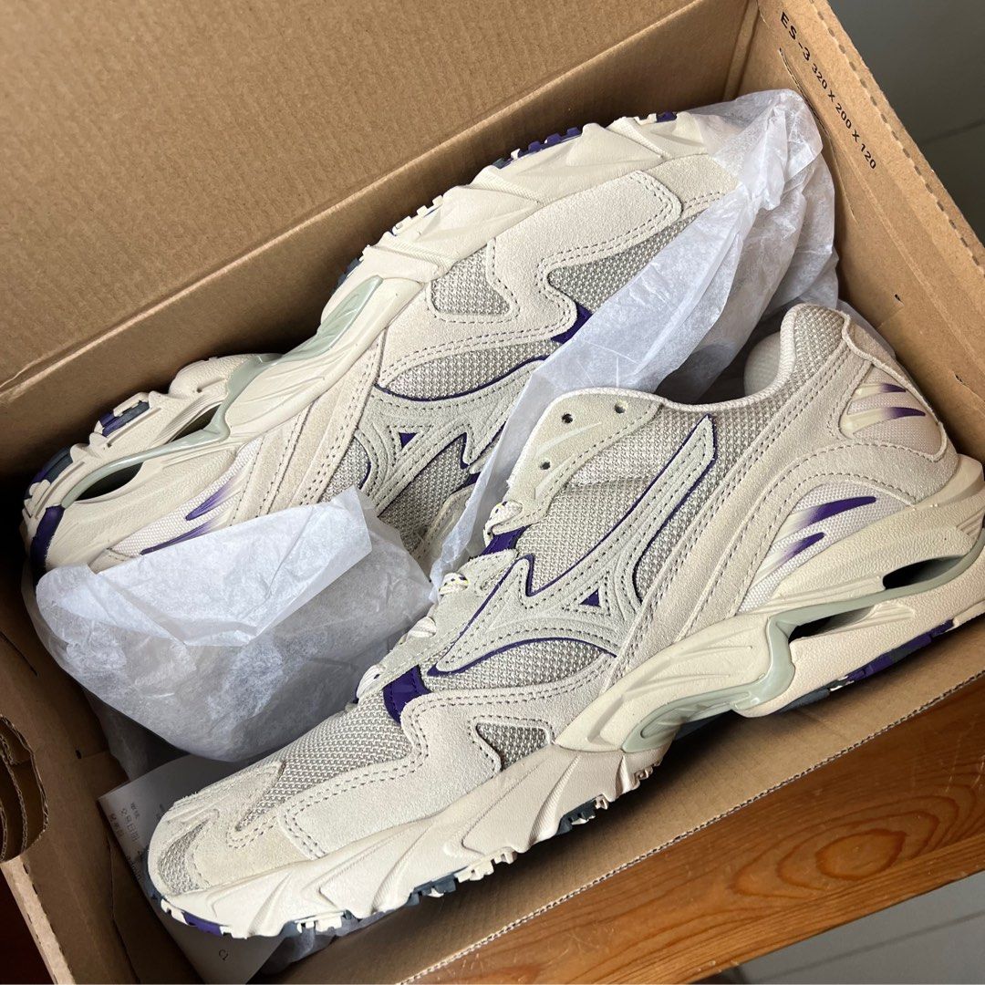Mizuno Wave Rider 10 special edition US9.5 Carousell