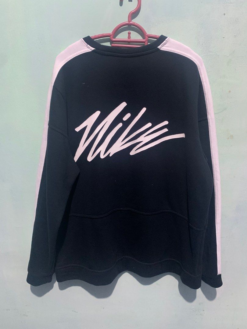 nike multi swoosh sweatshirt