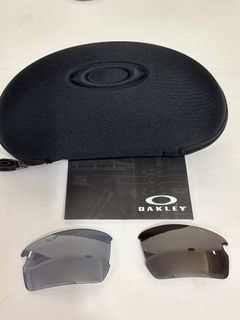 (Category: ) located in . Submitted by shop_away_ (Listing ID 1331189364, Image 1). Description: .