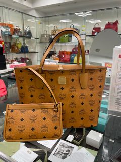 (Category: ) located in . Submitted by authentics_bags (Listing ID 1331064995, Image 1). Description: .