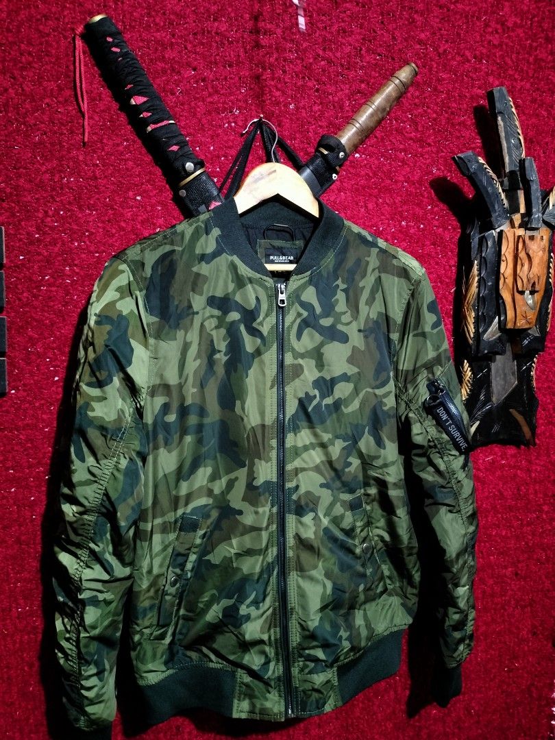 Pull&bear camo jacket store