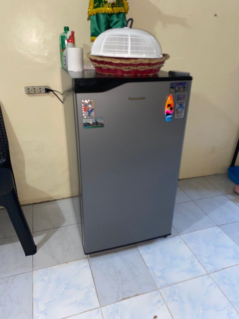 Refrigerator Panasonic (Category: Refrigerators and Freezers) located in Manila. Submitted by macmb (Listing ID 1331078158, Image 3). Description: FEATURES: MANUAL DEFROST SYSTEM ENERGY SAVING EFFICIENT COOLNG ENVIRONMENT FRIENDLY DIMENSION: LENGTH: 60.00 cm WIDTH : 54.00 cm HEIGHT: 99.70 cm (23.62 in) (21.26 in) (39.25 in).