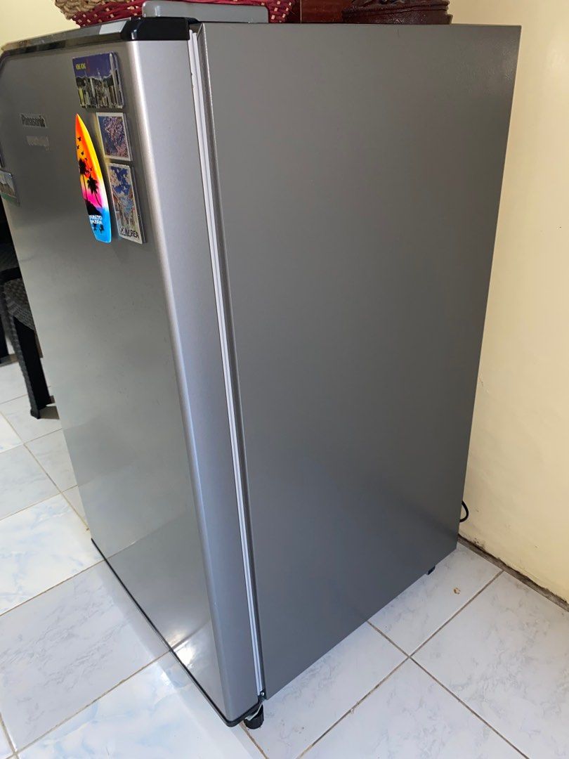 Refrigerator Panasonic (Category: Refrigerators and Freezers) located in Manila. Submitted by macmb (Listing ID 1331078158, Image 2). Description: FEATURES: MANUAL DEFROST SYSTEM ENERGY SAVING EFFICIENT COOLNG ENVIRONMENT FRIENDLY DIMENSION: LENGTH: 60.00 cm WIDTH : 54.00 cm HEIGHT: 99.70 cm (23.62 in) (21.26 in) (39.25 in).