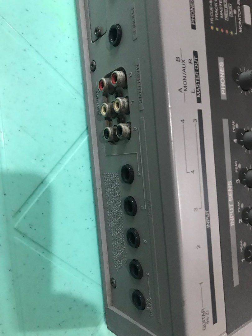 Roland VS840 Digital Studio Workstation Mixer (Category: Other Audio Equipment) located in Balamban. Submitted by sdppm (Listing ID 1331129964, Image 3). Description: Dont know how to mix and set digital effects...