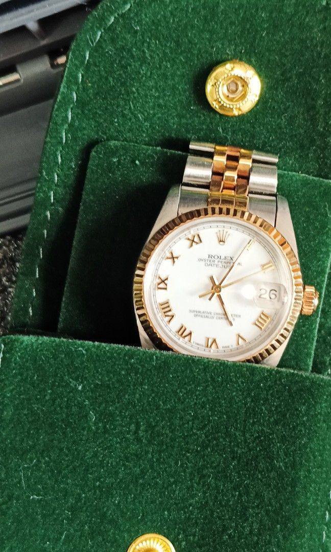 Rolex Service Pouch (NOS) (Category: Luxury Watches) located in Quezon City. Submitted by timecheckph (Listing ID 1331121664, Image 3). Description: For Sale: Rolex Service Pouch (NOS) New old stock (NOS) imported from SG service center Minor paint crackles on button because of sign of age. Essential to any Rolex owner, ideally one pouch per Rolex timepiece. great to use in travel or storage. Great to gift to any watch enthusiast or collector. Pr