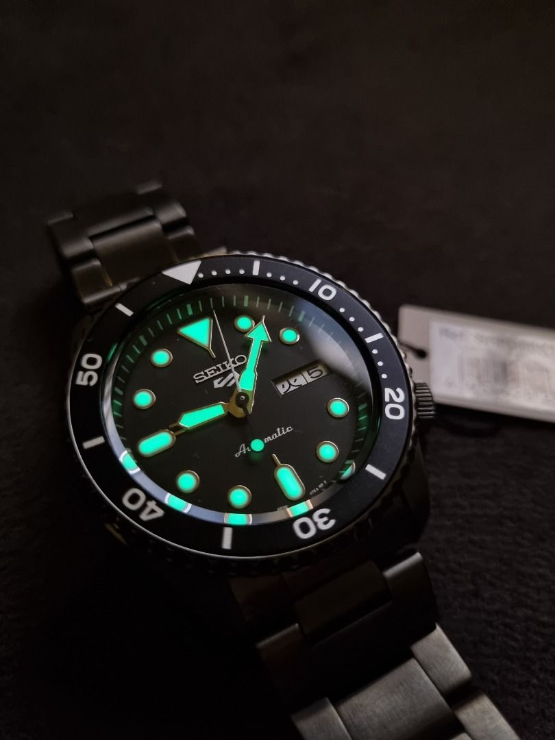 Seiko 5 SRP65K1 All Black (Category: Luxury Watches) located in Bacoor. Submitted by buy.sell.style.ph (Listing ID 1331095363, Image 2). Description: NEW ARRIVAL Seiko 5 SRPD Series‼️‼️ SRPD65K1 All Black PM me if interested! All are brand new Lower than SRP BIG BIG SAVINGS ‼️ ‼️ complete box, card, links can do meet ups or shipping but meet up is highly recommended no dents, scratches never been polished Meet up/s: DLSU Taft (monday and tuesday)