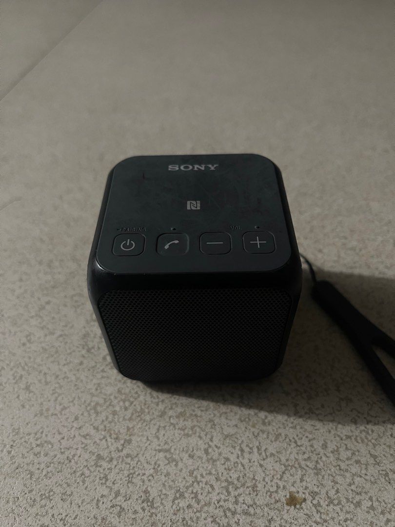 Sony SRS-X11 (Category: Soundbars, Speakers & Amplifiers) located in Cavite. Submitted by matthew_art (Listing ID 1331198056, Image 1). Description: Used, but on a excellent condition Sony SRS-X11 .