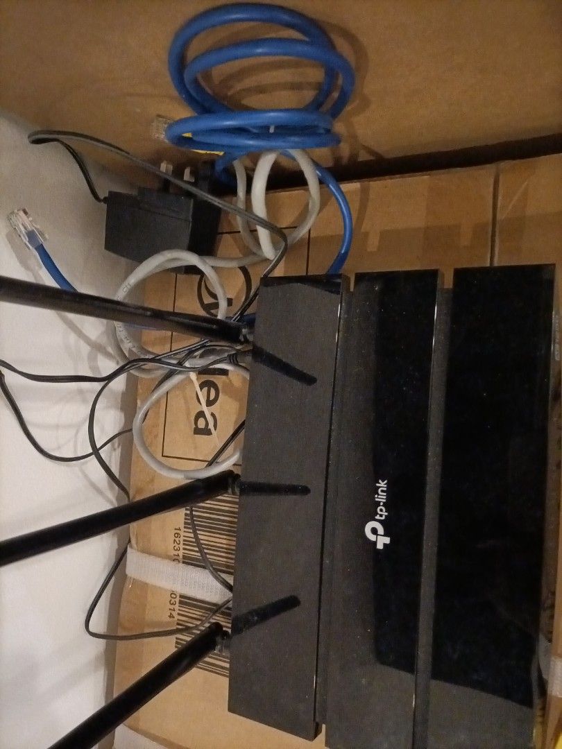 TpLink router65075092442114112