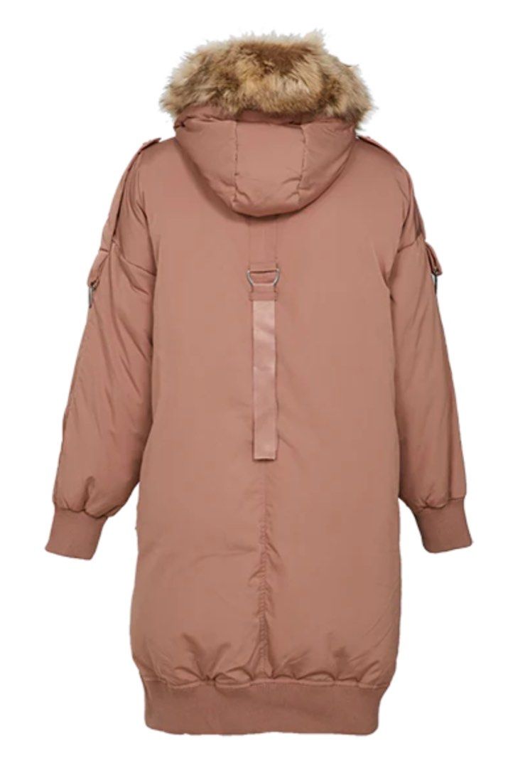 WINTER JACKET (Category: Coats, Jackets and Outerwear) located in Singapore. Submitted by srss88 (Listing ID 1331165227, Image 3). Description: Univeral Traveller Trendy Down Jacket with Big Faux Fur Hood ONLY WORN ONE TIME DEC 2024 Original Price $256 Features: Bomber inspired Irregular length with sides opening Oversized ribbon fastening pockets 3 internal security pockets Fabric Content: S : 100% Polyester L : 100% Polyester, F: 90% Down 10% F