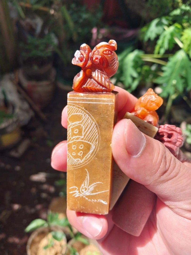 Vintage Soapstone carved take all 900php (Category: Vintage Collectibles) located in Manila. Submitted by jo_daph (Listing ID 1331086063, Image 3). Description: Vintage Soapstone carved take all 900php.