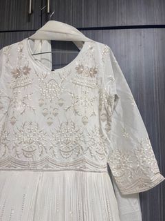 (Category: ) located in . Submitted by diyanamn (Listing ID 1331166816, Image 1). Description: .