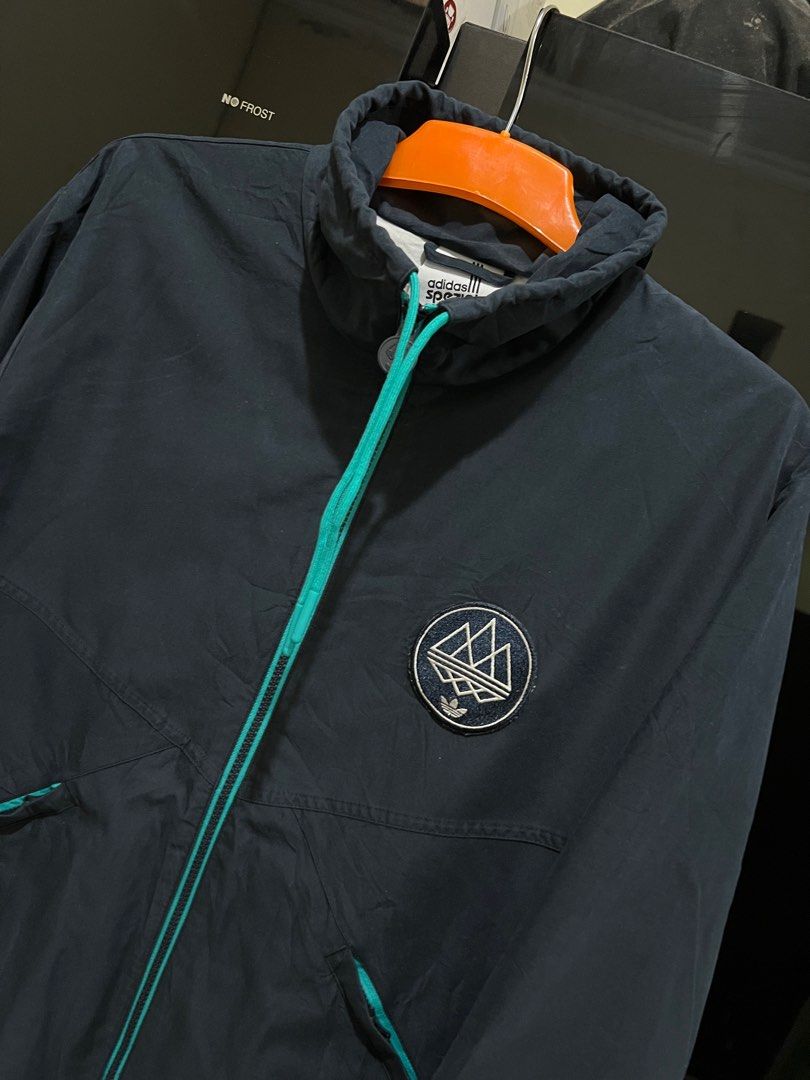 adidas spezial harpurhey SPZL Fesyen Pria Pakaian Baju Luaran di Carousell