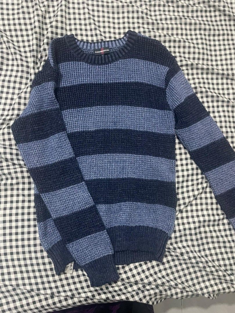 Alexander julian sweater knitwear Men s Fashion Coats Jackets and Outerwear on Carousell