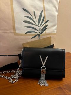 (Category: ) located in . Submitted by ellelis (Listing ID 1331275972, Image 1). Description: .