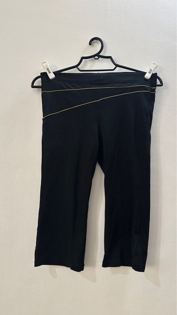 Capri sports pants shop