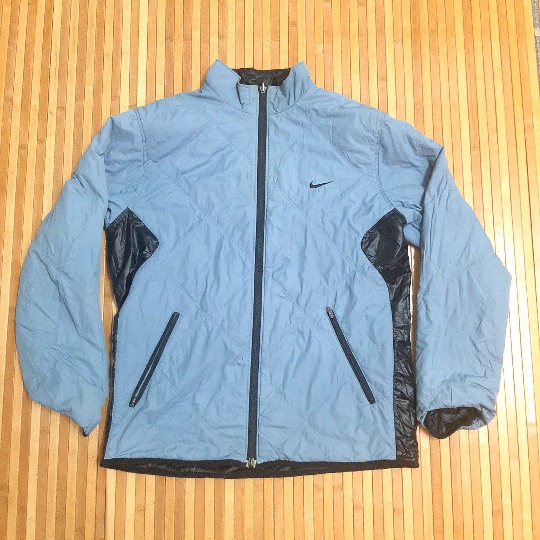 Clearance Sale Reversible Nike windbreaker Men s Fashion Coats Jackets and Outerwear on Carousell