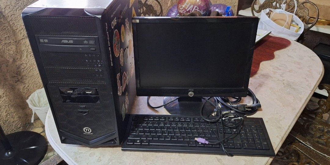 Desktop Computer (Category: Desktops) located in Malabon City. Submitted by herz.online (Listing ID 1331241801, Image 1). Description: Desktop computer working condition Includes: CPU Monitor (w/issue) keyboard computer cables Kaka maintenance lang december to check if its working. rfs: di na nagagamit 2,500 only. Camanava area PM if interested.