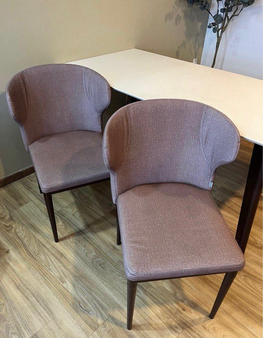 Dining Table (Category: Tables & Sets) located in Singapore. Submitted by mazzara (Listing ID 1331384212, Image 3). Description: 160x80x74cm.Self collect/transport at Sumang Walk. Thank you.
