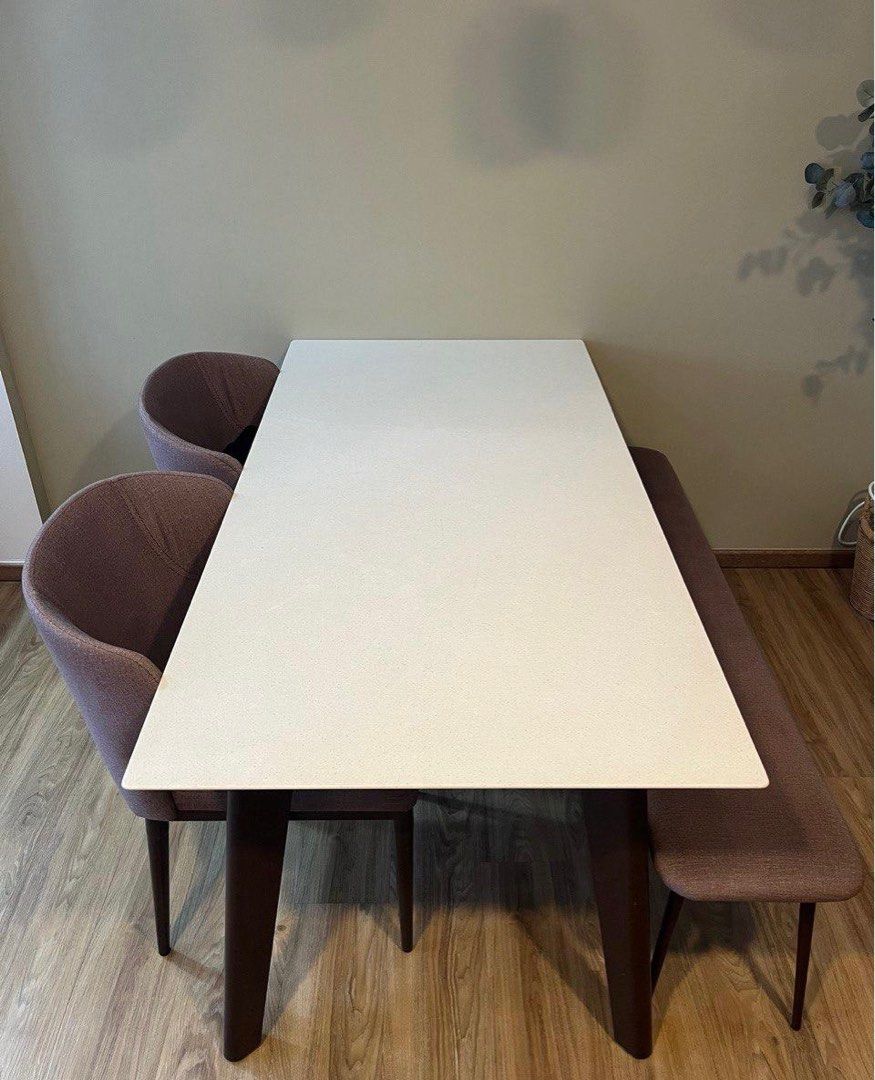 Dining Table (Category: Tables & Sets) located in Singapore. Submitted by mazzara (Listing ID 1331384212, Image 2). Description: 160x80x74cm.Self collect/transport at Sumang Walk. Thank you.