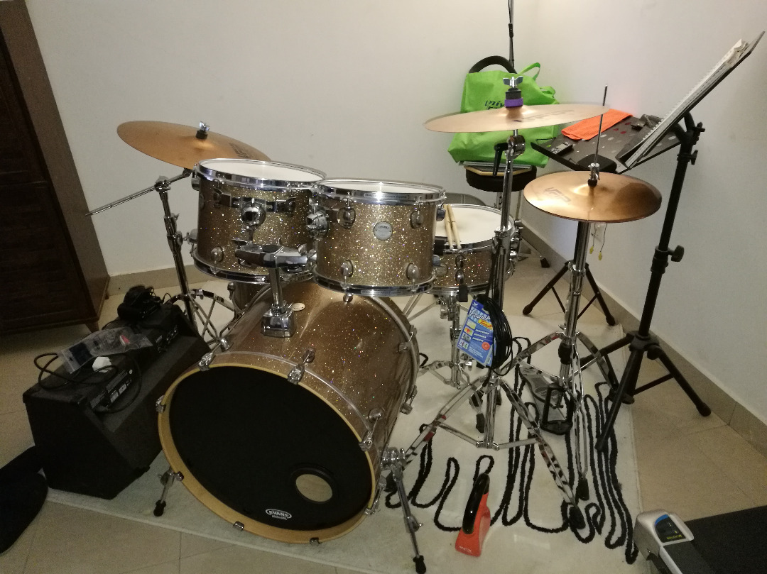 Drum Set: Mapex Meridian Maple Champagne Star Colour with full hardware ...