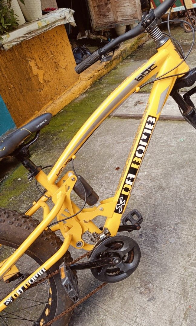 FAT BIKE (Category: Bicycles) located in Manila. Submitted by fnicolas (Listing ID 1331240522, Image 3). Description: Paco Manila 26 x4 kakatono lang kapapalit lang ng break gagamitin nlang.