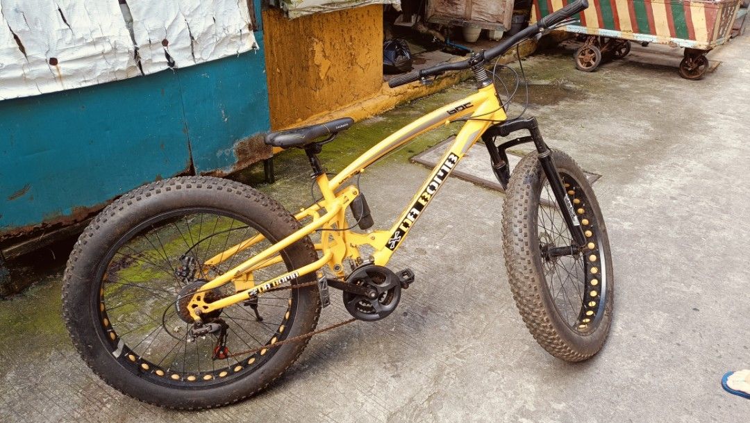 FAT BIKE (Category: Bicycles) located in Manila. Submitted by fnicolas (Listing ID 1331240522, Image 2). Description: Paco Manila 26 x4 kakatono lang kapapalit lang ng break gagamitin nlang.