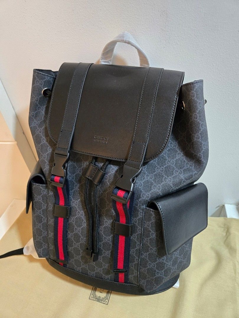 Gucci gg supreme backpack deals