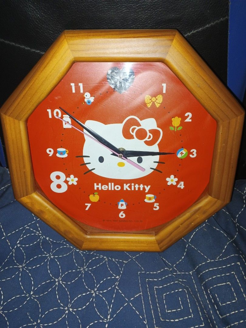 HELLO KITTY WALL CLOCK (Category: Clocks) located in Caloocan City. Submitted by surplusandbnewshop (Listing ID 1331320028, Image 1). Description: .