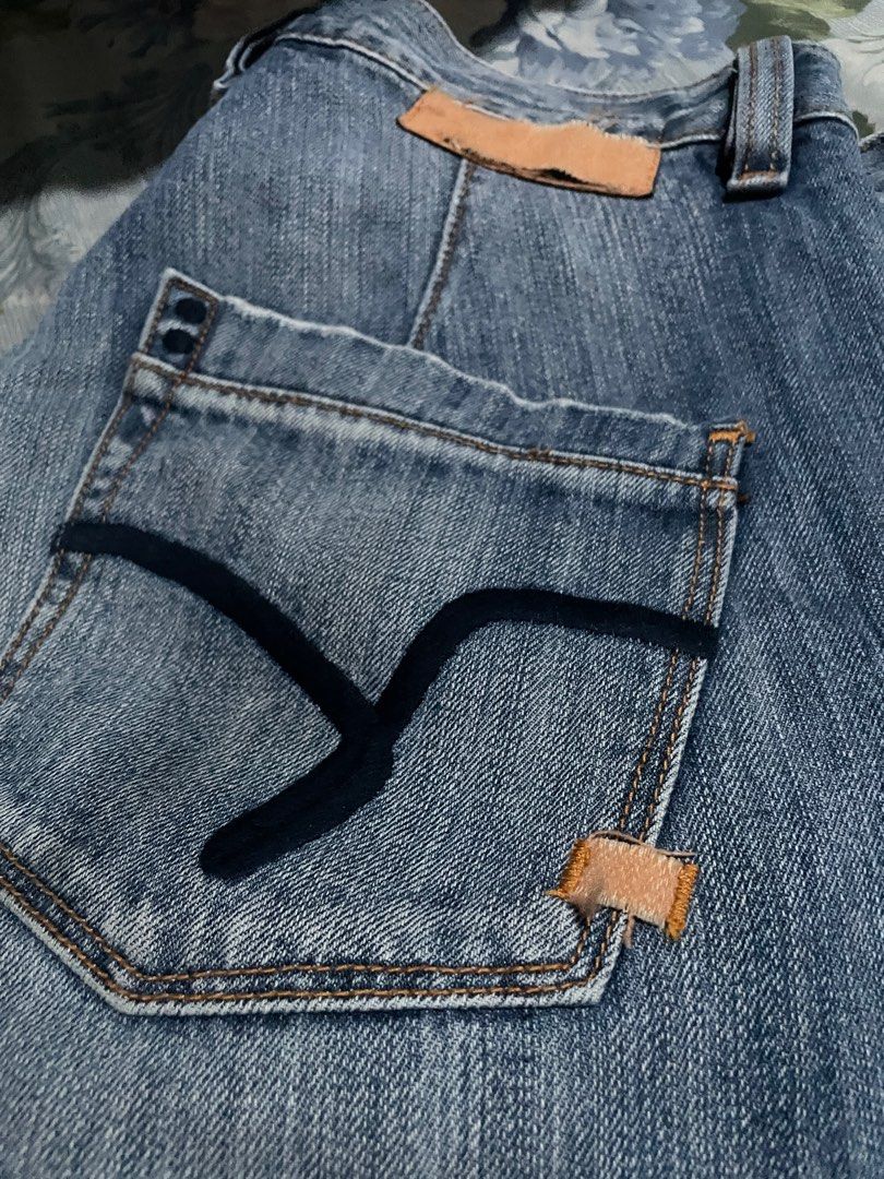 Indigo+Red Baggy Jeans (Category: Jeans) located in Manila. Submitted by heiskrow (Listing ID 1331337844, Image 3). Description: Evisu Inspired Baggy Jeans Size 34 Price is Negotiable.