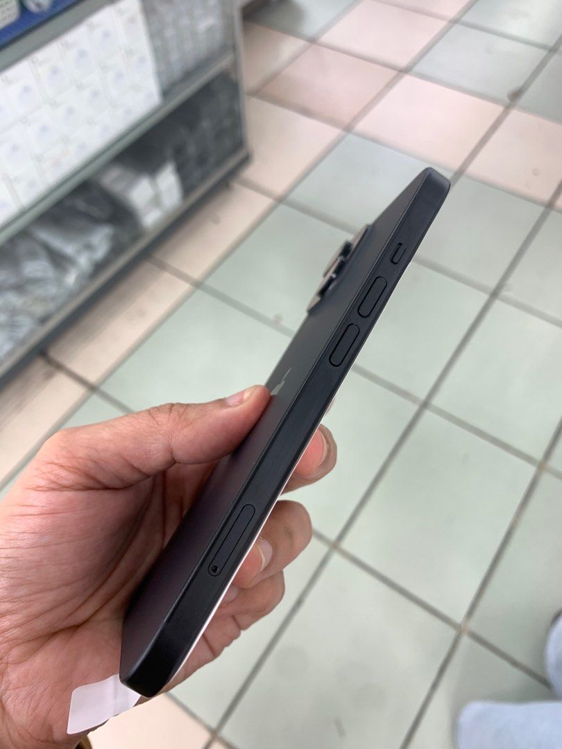 iPhone 15 (128gb) (Category: iPhone 15 Series) located in Manila. Submitted by arzillah (Listing ID 1331381746, Image 2). Description: iPhone 15 128gb 100% bh 17 cycle count Apple warranty until (Sept. 2025) Factory unlock Ntc approve Single sim Complete package Super kinis Slightly use No issue 100% working Open for COD/COP + SF Manila area (sameday delivery) Province area (via LBC) required DP to avoid cancellations Physical store: Greenhills S