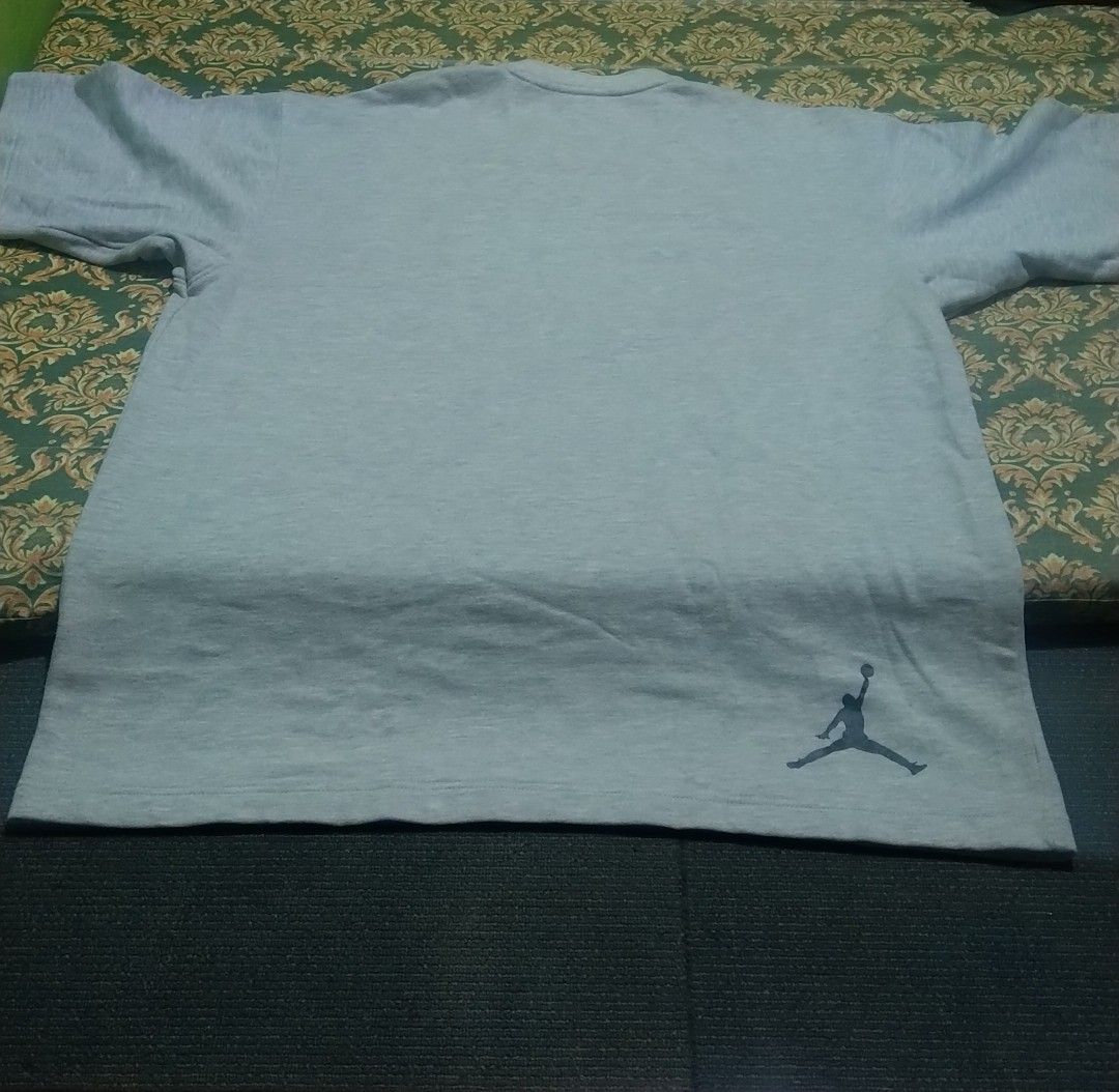 Jordan shirt. Vintage (Category: Tshirts & Polo Shirts ) located in Mandaluyong City. Submitted by gambitsanity (Listing ID 1331381079, Image 1). Description: jordan shirt vintage used twice oversized sale or swap swap prefer boardshort rfs: decluttering feel free to pm me. pagusapan natin baka magkasundo tayo🙂 salamat!.