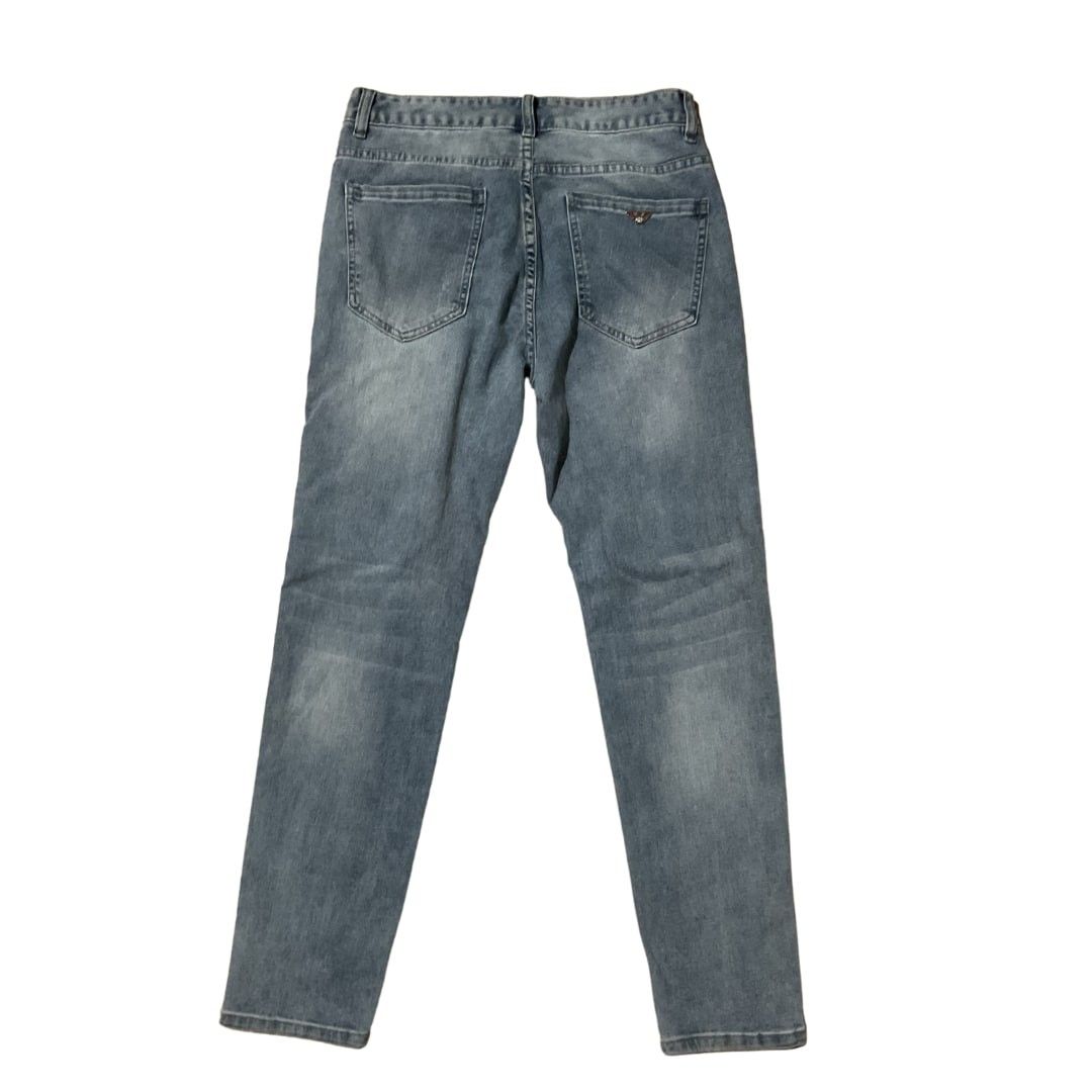 Light Blue denim pants (Category: Jeans) located in Tolosa. Submitted by pd.clutter (Listing ID 1331342232, Image 2). Description: size: waist 30-31 Length 40 issue: needs wash.