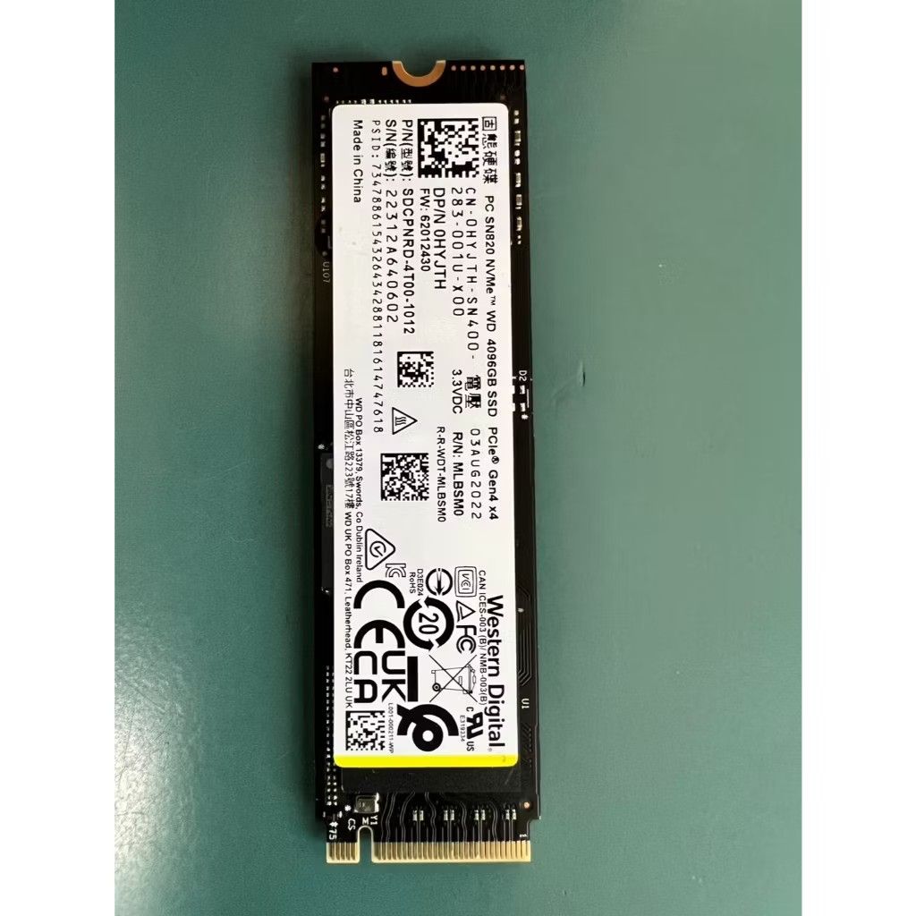 Western Digital SSD SN820 4096GB PCIE4.0 内蔵型SSD